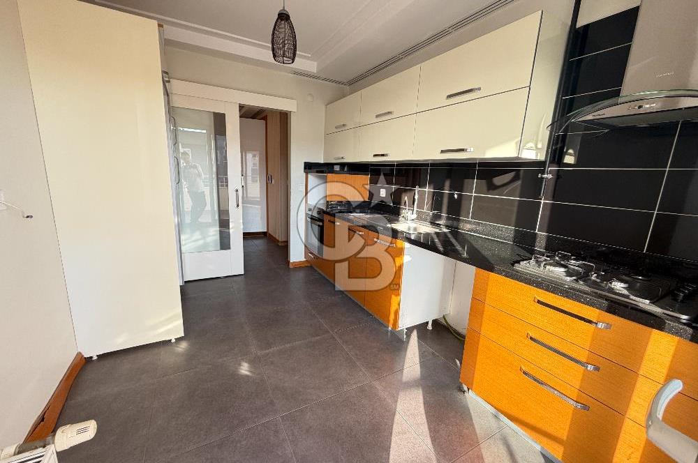 MÜCAHİTLER CAD. ÜZERİ,120 M² NET,KAPALI MUTFAK GENİŞ 2+1 KİRALIK