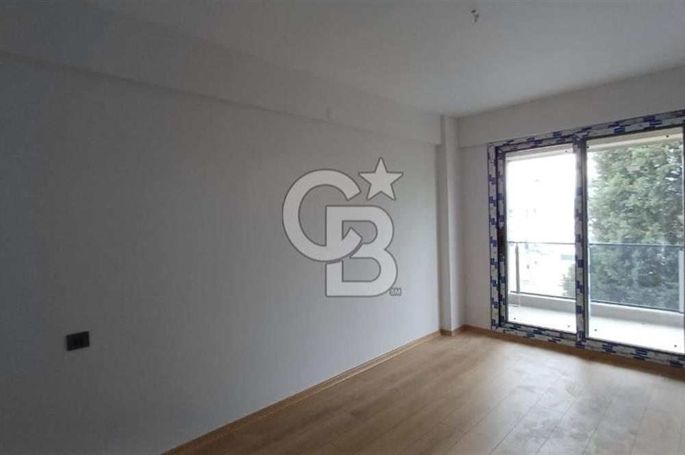 MANİSA MURADİYE'DE HAVUZLU GENİŞ YOL CEPHE MANZARALI SATILIK 1+1 DAİRE 