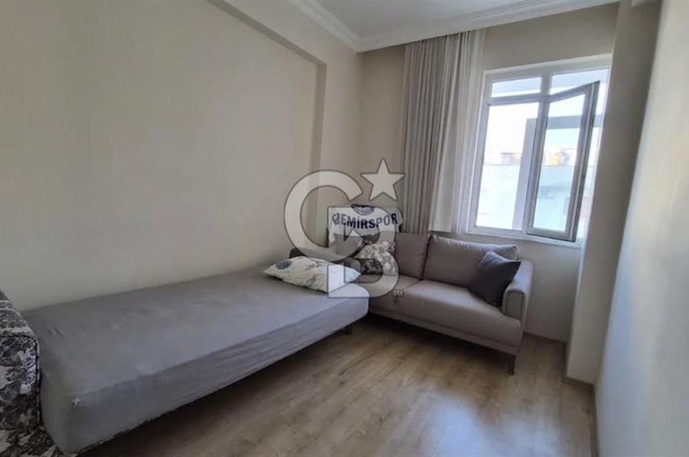 DOĞU GARAJINDA YATIRIMLIK HAZIR KİRACILI 3+1 SATILIK DAİRE