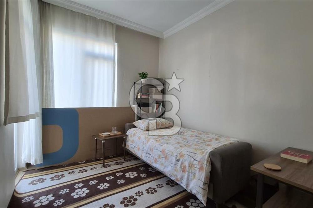 DOĞU GARAJINDA YATIRIMLIK HAZIR KİRACILI 3+1 SATILIK DAİRE