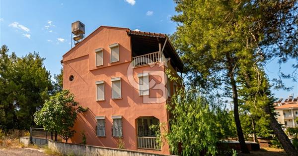 KEPEZ DUACI'DA KÖŞE PARSEL SATILIK 6+1 VİLLA - 378056