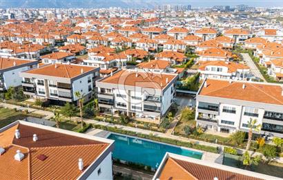 Döşemealtında Site İçinde Satılık Lüks Daire