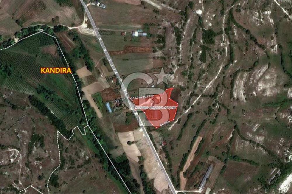 KANDIRA AKÇAOVA AĞVA-ŞİLE YOLUNA CEPHE 8.107 M2 ÇİFTLİK-TARLA