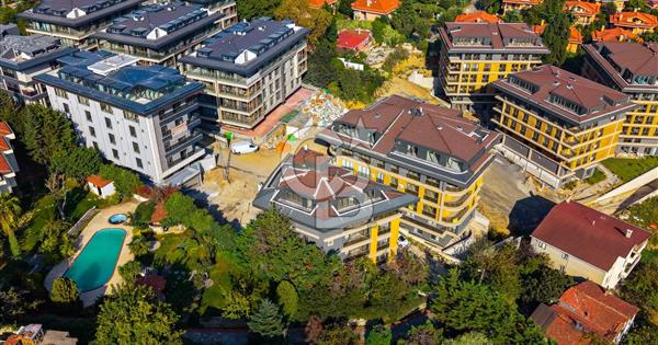 ÇENGELKÖY BEYAZ KÖŞKLER SOKAK’TA | KATTA TEK | 4 CEPHELİ | MANZARALI SIFIR 4+1 - 378106