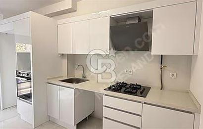 Bayraklı Mansuroğlu Mahallesinde Satılık 3+1 Daire