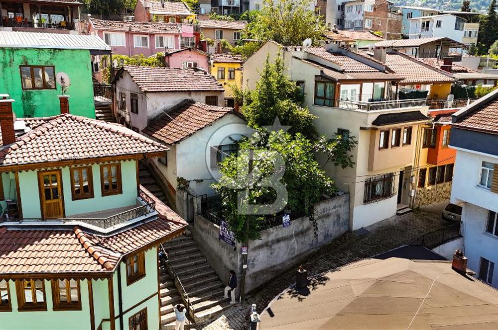 BURSA EMİRSULTAN TÜRBESİ KARŞISI 2 PARSEL 141,96 M² 2 KARGİRYAPI