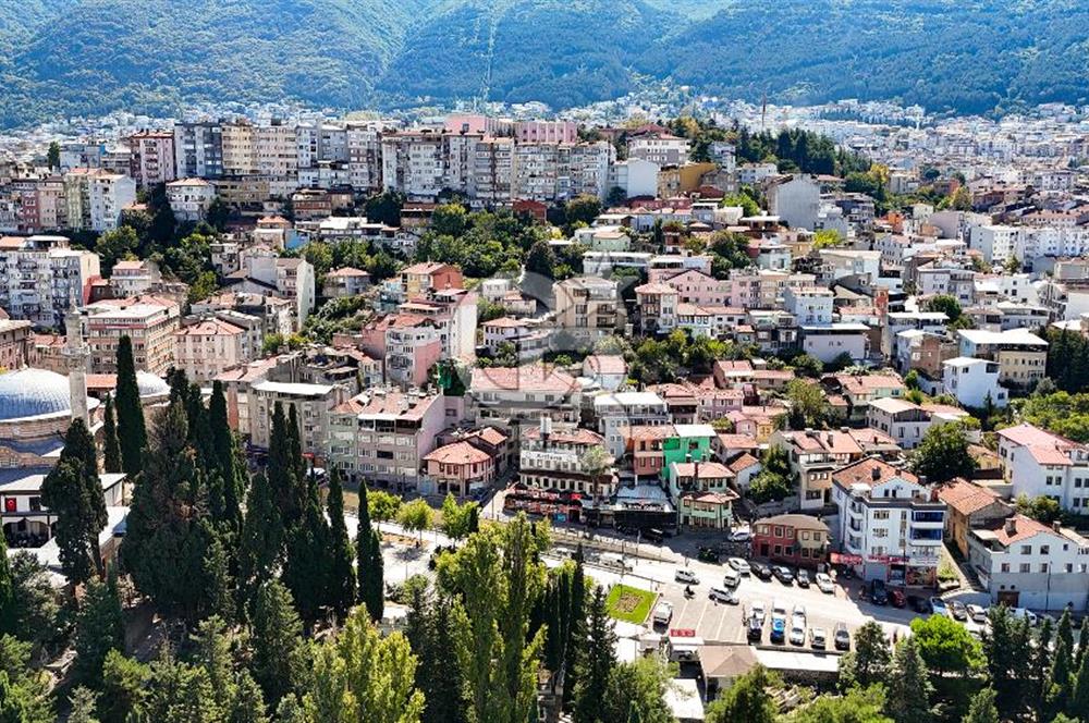 BURSA EMİRSULTAN TÜRBESİ KARŞISI 2 PARSEL 141,96 M² 2 KARGİRYAPI