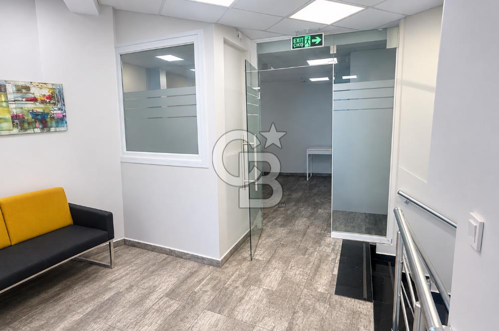 BÜYÜK SARAY MEYDANI CADDESİNDE TEMİZ BAKIMLI 200m2 DÜKKAN
