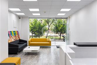 BÜYÜK SARAY MEYDANI CADDESİNDE TEMİZ BAKIMLI 200m2 DÜKKAN - 1 - 378082