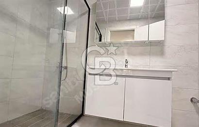 Bayraklı Mansuroğlu Mahallesinde Satılık 3+1 Daire