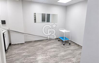 BÜYÜK SARAY MEYDANI CADDESİNDE TEMİZ BAKIMLI 200m2 DÜKKAN