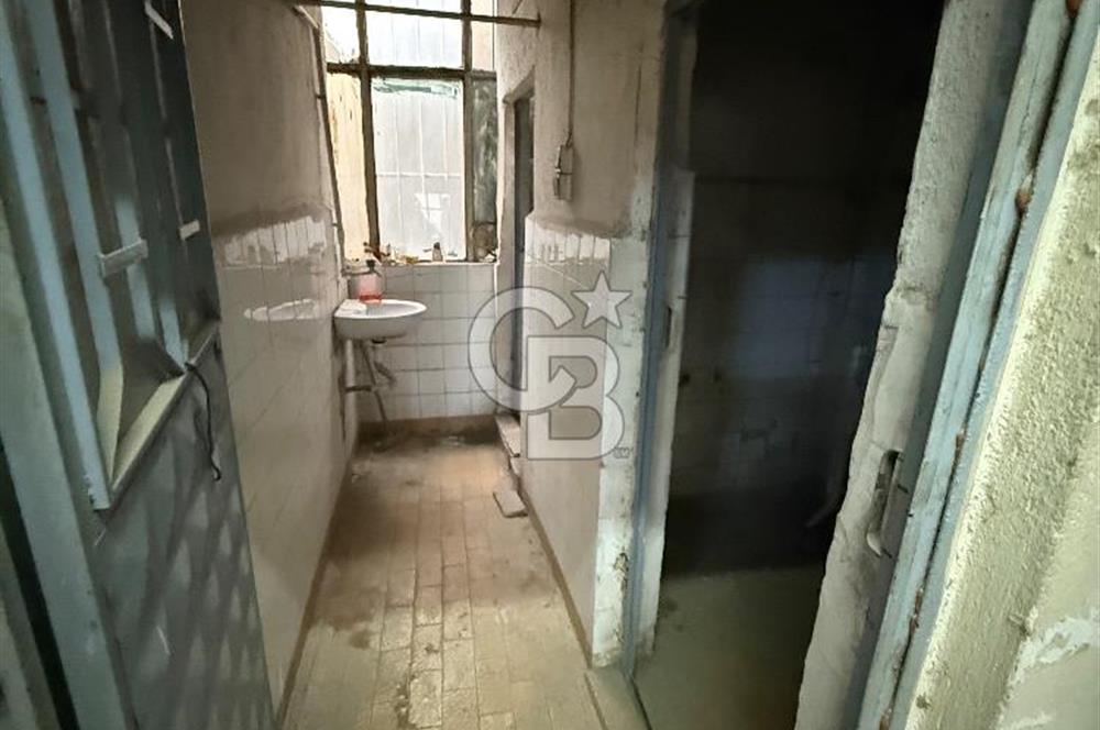 KÜÇÜKBALIKLI TİCARET MERKEZİNDE 2.KAT 180 m2 ÜRETİM ALANI!
