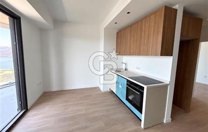 İnci Smyrna' da Büyük Tip Deniz Manzaralı Satılık 1+1 Daire