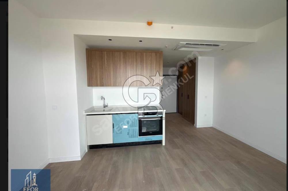 İnci Smyrna' da Büyük Tip Deniz Manzaralı Satılık 1+1 Daire