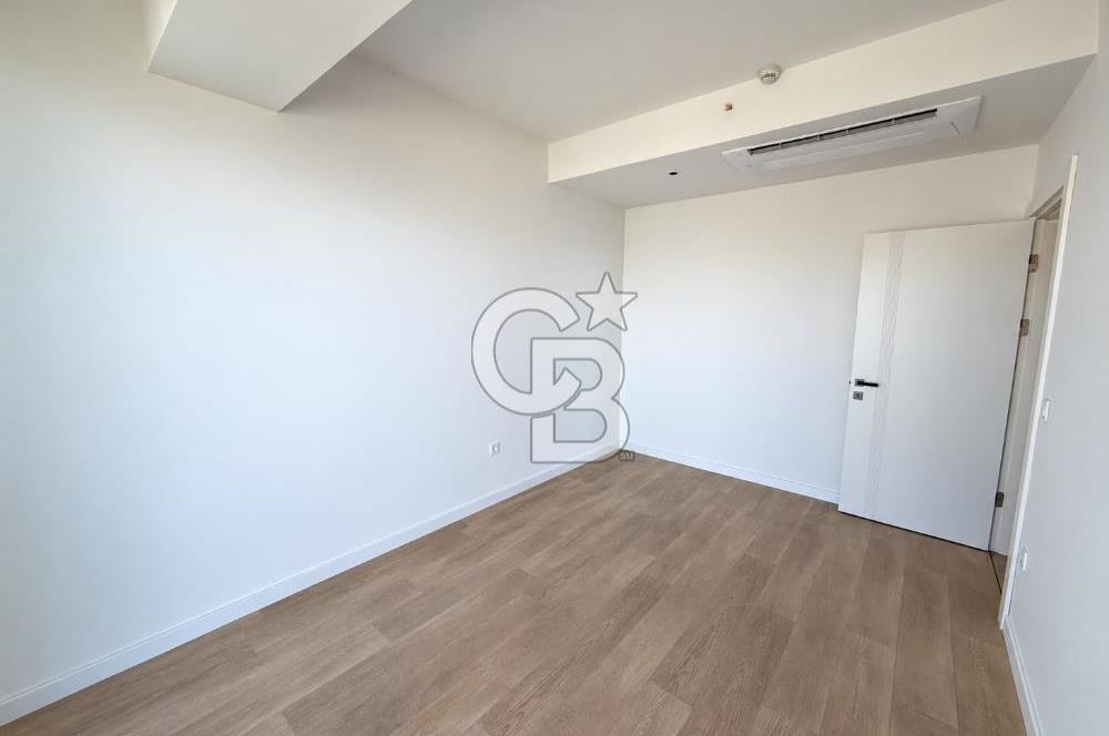 İnci Smyrna' da Büyük Tip Deniz Manzaralı Satılık 1+1 Daire