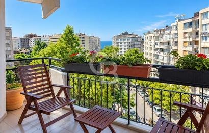 Alsancak Sevinç Pastanesi Sokağı'nda Kiralık 3,5+1 Daire