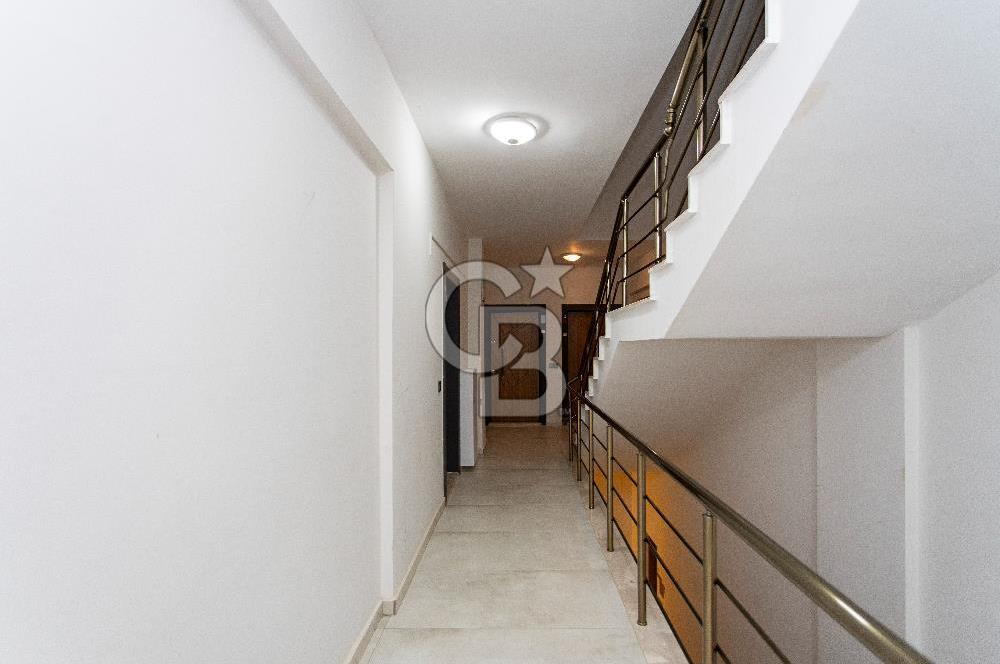 Foça Bağarası Hacıveli Mah. Merkezi Konumda Satılık 2+1 Daire
