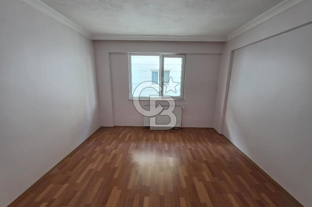 ALSANCAK CADDE YAKINI - Otoparklı , Güney Cephe, Satılık 3+1 Daire