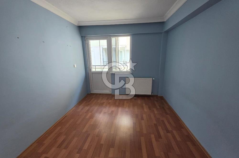 ALSANCAK CADDE YAKINI - Otoparklı , Güney Cephe, Satılık 3+1 Daire