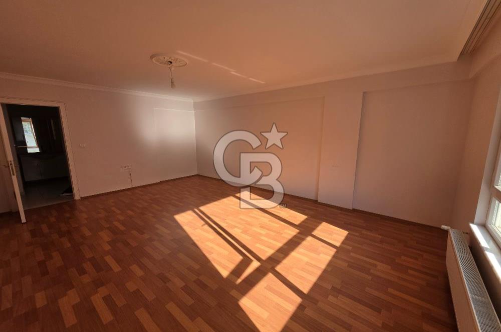 ALSANCAK CADDE YAKINI - Otoparklı , Güney Cephe, Satılık 3+1 Daire