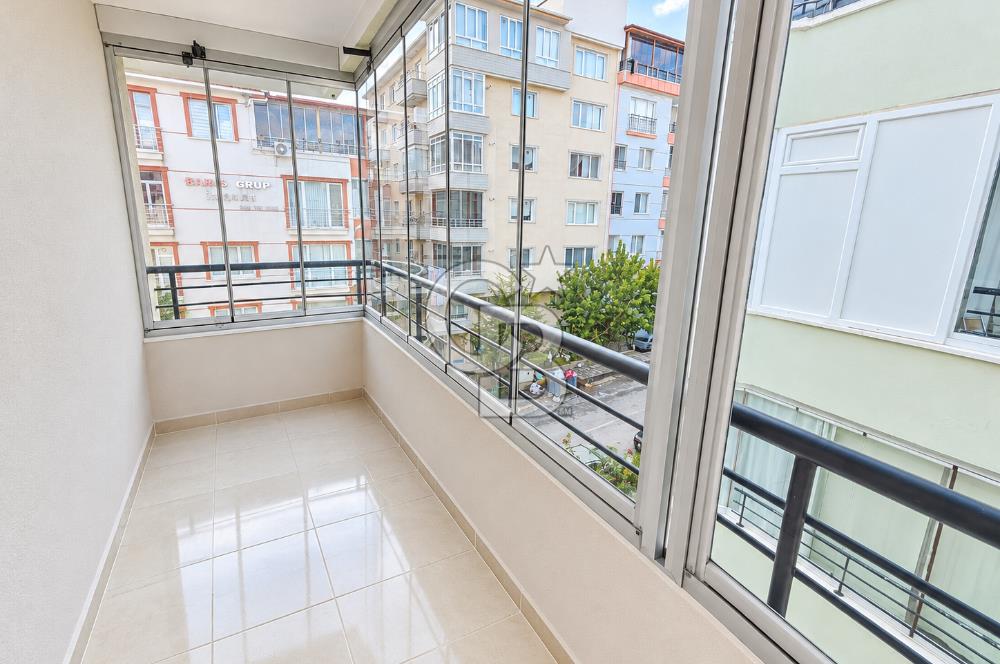 ALSANCAK CADDE YAKINI - Otoparklı , Güney Cephe, Satılık 3+1 Daire