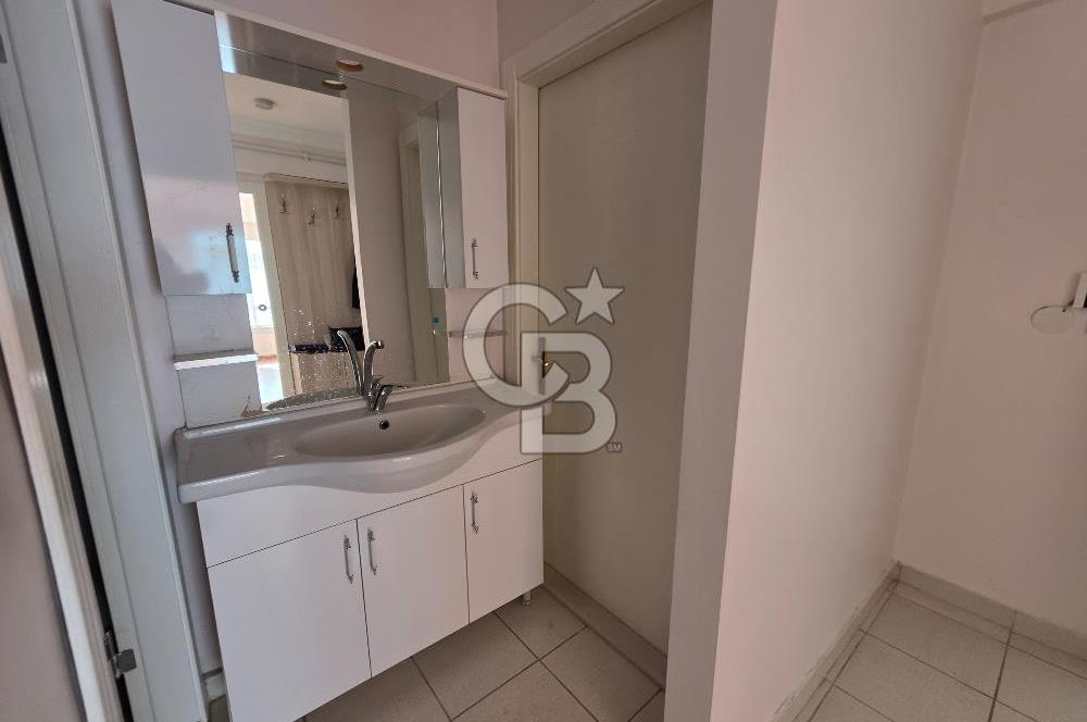 ALSANCAK CADDE YAKINI - Otoparklı , Güney Cephe, Satılık 3+1 Daire