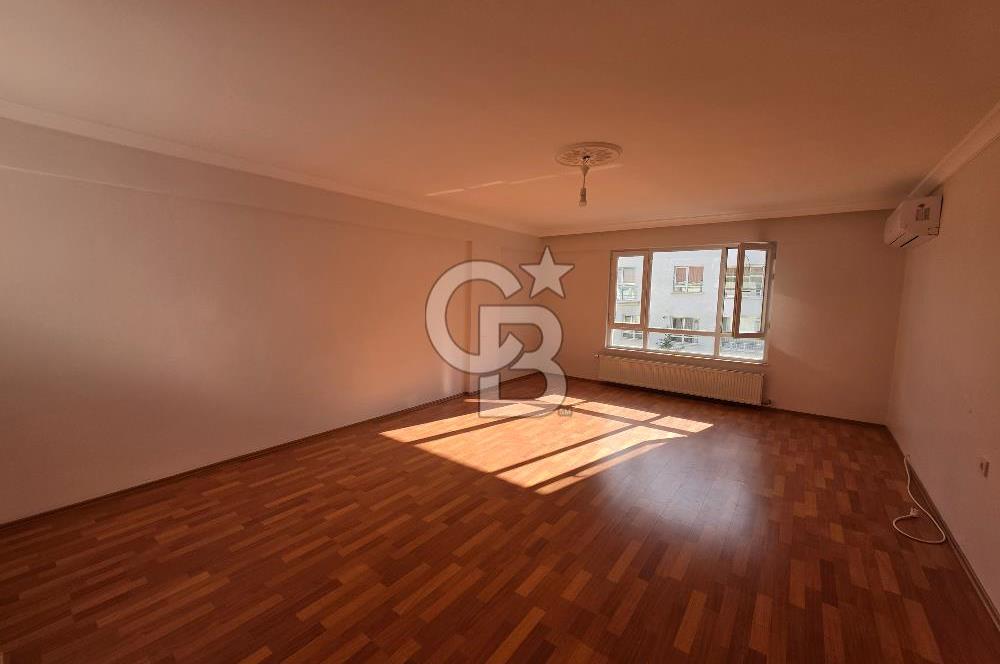 ALSANCAK CADDE YAKINI - Otoparklı , Güney Cephe, Satılık 3+1 Daire