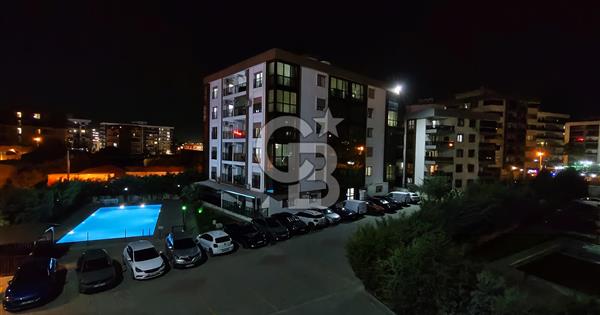 ÇİĞLİ BALATÇIK'TA SİTE İÇİ LÜKS EŞYALI KİRALIK 2+1 DAİRE - 378137