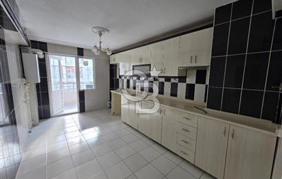 ALSANCAK CADDE YAKINI - Otoparklı , Güney Cephe, Satılık 3+1 Daire