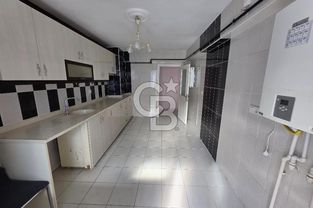 ALSANCAK CADDE YAKINI - Otoparklı , Güney Cephe, Satılık 3+1 Daire
