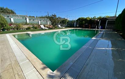 Büyükçekmecede Deniz Manzaralı Havuzlu Eşyalı Kiralık Villa