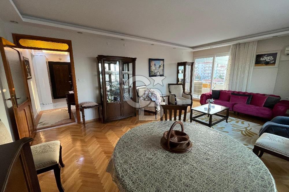 BALÇOVA KORUTÜRK'TE, ÇİFT CEPHE, BAKIMLI GENİŞ 3+1 DAİRE