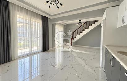 MYRA 3 SİTESİ'NDE HAVUZ MANZARALI SATILIK 2+1 DUBLEKS DAİRE