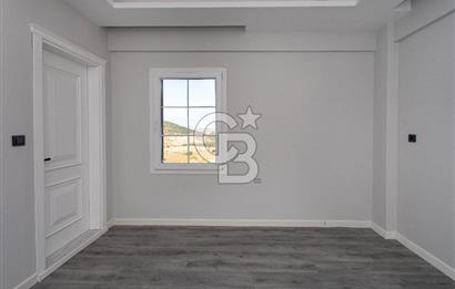 Foçaköy'de Satılık 5+1 Tam Müstakil Havuzlu Villa