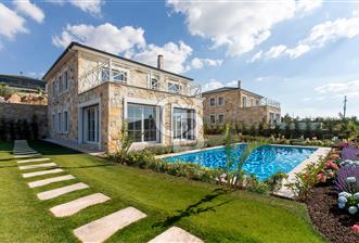 Foçaköy'de Satılık 5+1 Tam Müstakil Havuzlu Villa - 5 - 378220