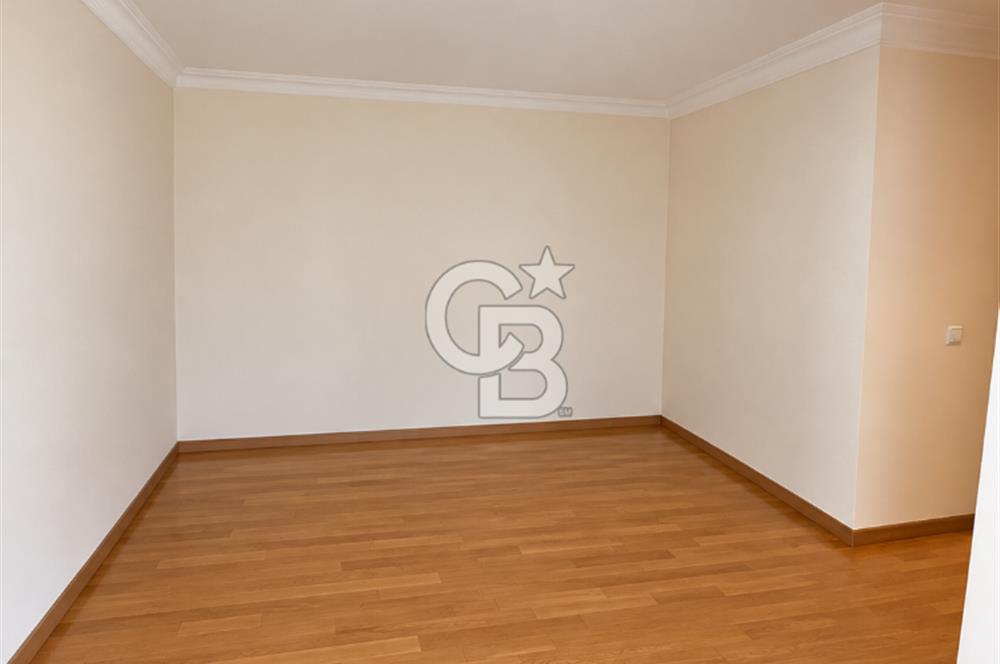 ÜSKÜDAR BULGURLU’DA, ACIBADEM CADDESİ ÜZERİNDE SATILIK 2+1 DAİRE