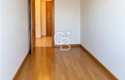 ÜSKÜDAR BULGURLU’DA, ACIBADEM CADDESİ ÜZERİNDE SATILIK 2+1 DAİRE