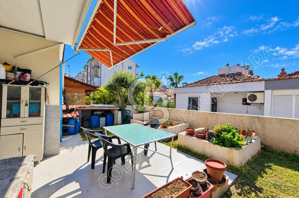 Kadınlar Denizi Mah.Deniz Manzaralı Satılık 4+1 Satılık Villa 