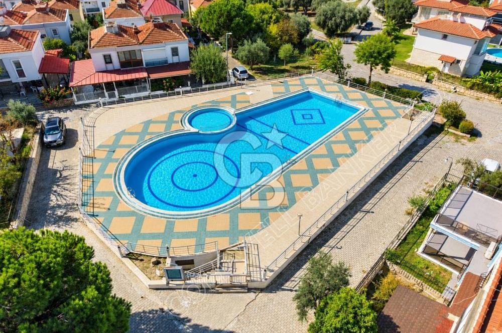 Kadınlar Denizi Mah.Deniz Manzaralı Satılık 4+1 Satılık Villa 