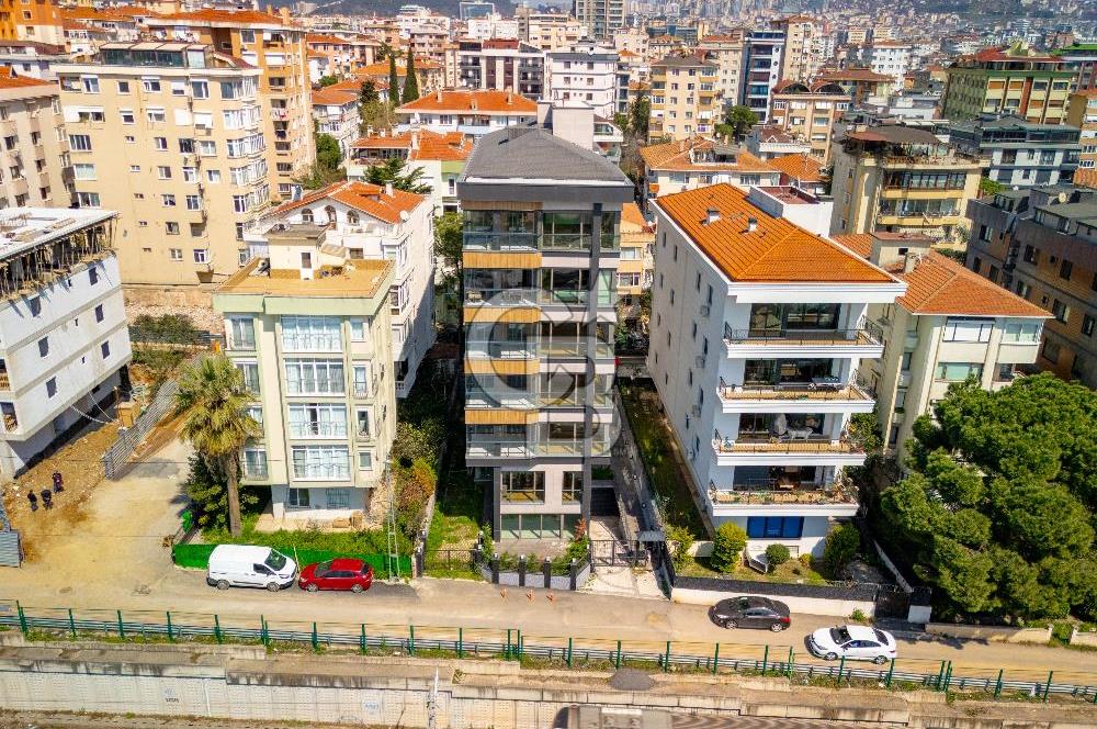 MALTEPE'DE KAPANMAZ DENİZ MANZARALI 200M² SATILIK 4+1 DAİRE