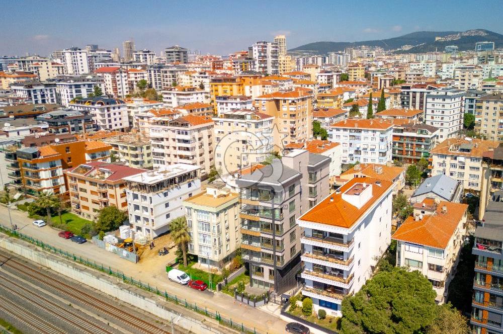 MALTEPE'DE KAPANMAZ DENİZ MANZARALI 200M² SATILIK 4+1 DAİRE