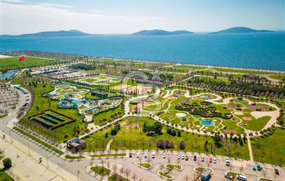 MALTEPE'DE KAPANMAZ DENİZ MANZARALI 200M² SATILIK 4+1 DAİRE