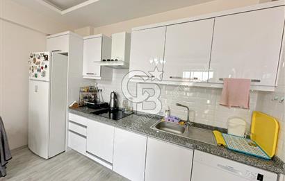 Kuşadası Kadınlar Denizi'nde Eşyalı Ara Kat 2+1 Daire