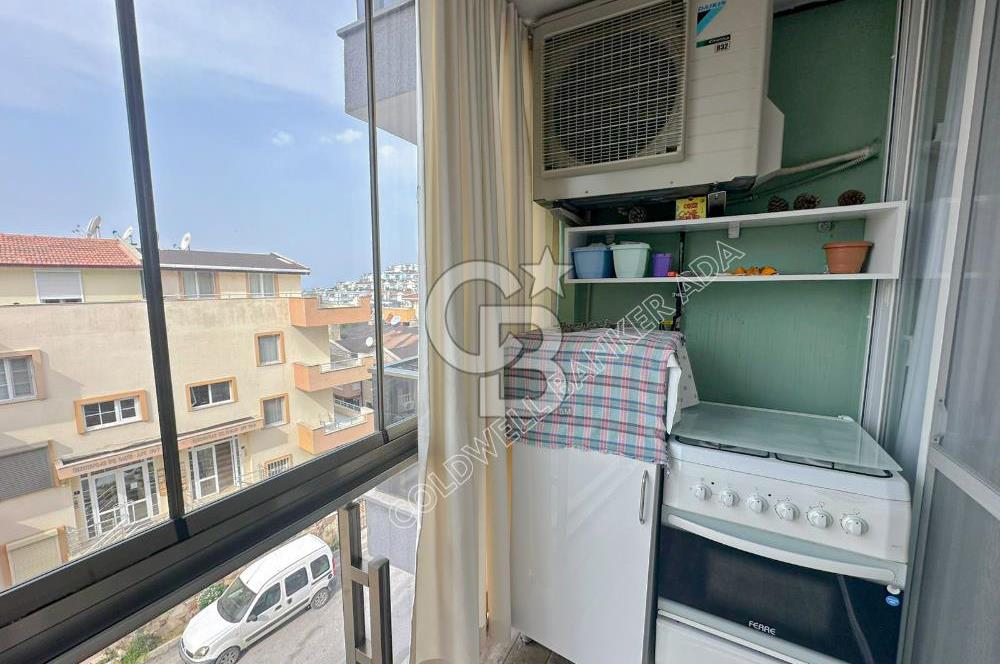 Kuşadası Kadınlar Denizi'nde Eşyalı Ara Kat 2+1 Daire