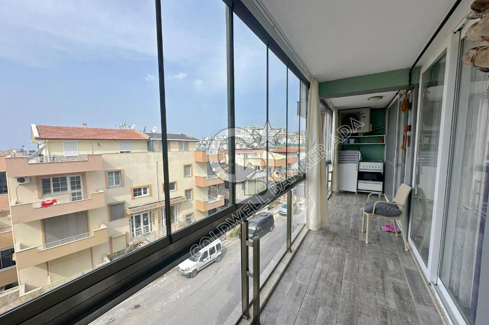 Kuşadası Kadınlar Denizi'nde Eşyalı Ara Kat 2+1 Daire