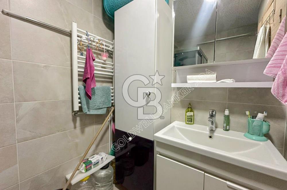 Kuşadası Kadınlar Denizi'nde Eşyalı Ara Kat 2+1 Daire