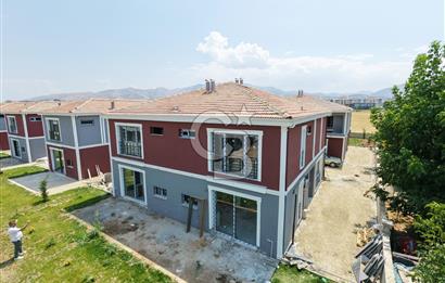 CB SAFİR'den CEVATPAŞA da SİTE İÇERİSİ'nde SATILIK LÜKS VİLLA