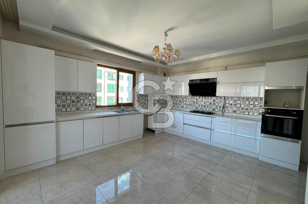 COLDWELL BANKER SAFİR'den TECDE de SATILIK PREMİUM DAİRE