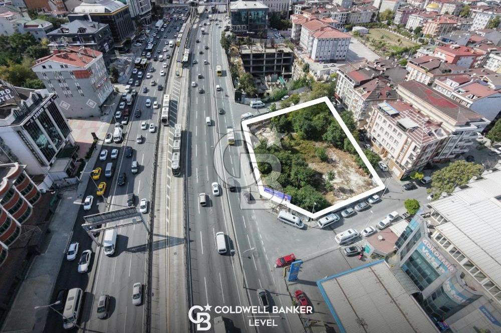 İSTANBUL E-5 KENARINDA İMARLI ARSA