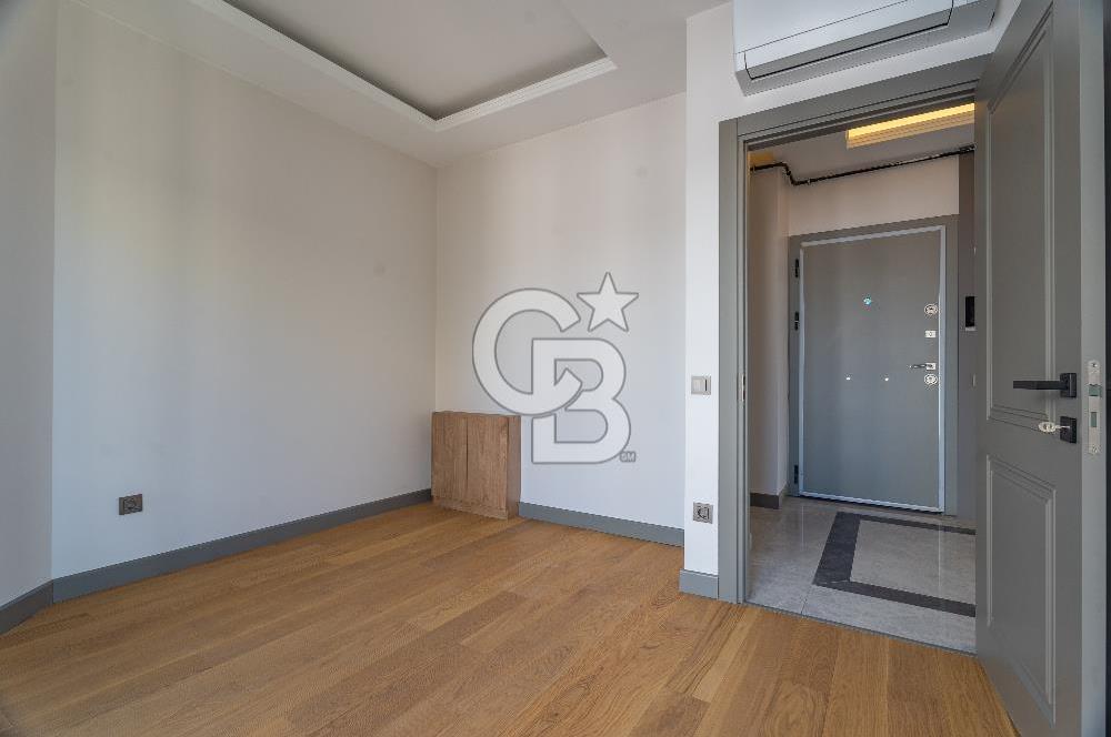 MALTEPE'DE KAPANMAZ DENİZ MANZARALI 200M² SATILIK 4+1 DAİRE